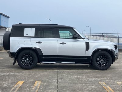 2024 LAND Rover DEFENDER photo 10