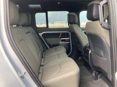 2024 LAND Rover DEFENDER thumbnail 28
