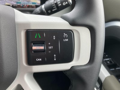 2024 LAND Rover DEFENDER thumbnail 25