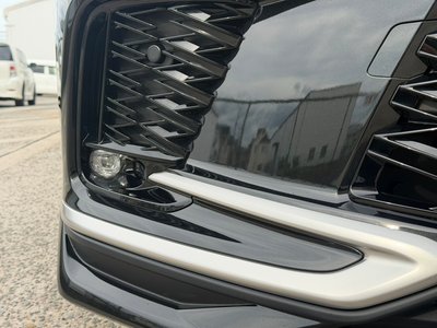 2023 Lexus RX thumbnail 17