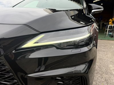 2023 Lexus RX thumbnail 18