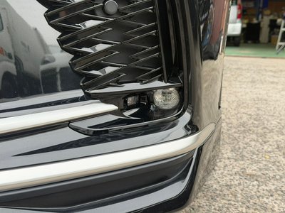 2023 Lexus RX thumbnail 19