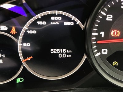 2019 Porsche CAYENNE thumbnail 34