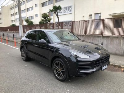 2019 Porsche CAYENNE photo 1