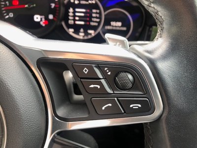 2019 Porsche CAYENNE thumbnail 25