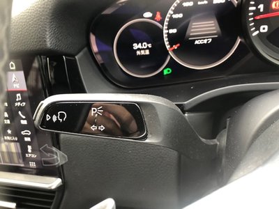 2019 Porsche CAYENNE thumbnail 29