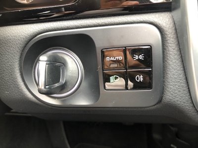 2019 Porsche CAYENNE thumbnail 27
