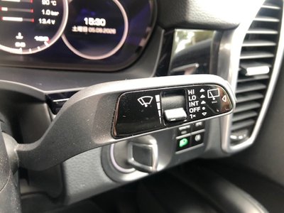 2019 Porsche CAYENNE thumbnail 30