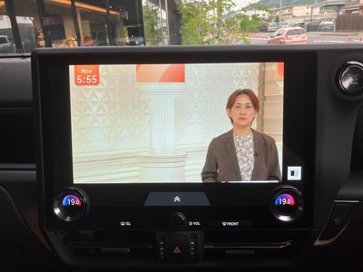 2025 Lexus GX photo 37