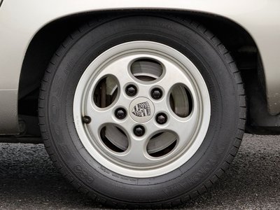 1981 Porsche 928 照片 32