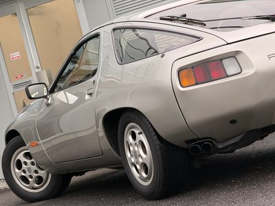 1981 Porsche 928 照片 41