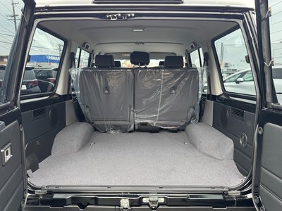 2025 Toyota LAND CRUISER 70 — миниатюра 31