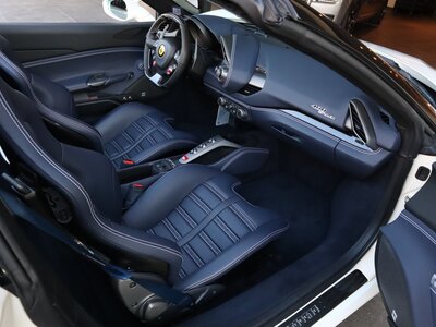 2016 Ferrari 488 SPIDER photo 5