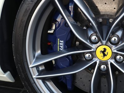 2016 Ferrari 488 SPIDER photo 13