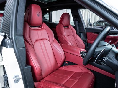 2024 Maserati LEVANTE — фото 9
