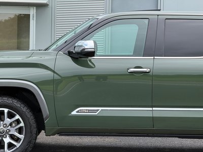 2022 Toyota TUNDRA — миниатюра 27