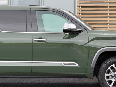 2022 Toyota TUNDRA — миниатюра 23