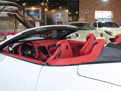 صورة 30 لـ 2024 Ferrari ROMA SPIDER