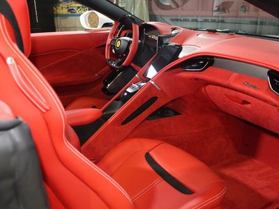 صورة 43 لـ 2024 Ferrari ROMA SPIDER