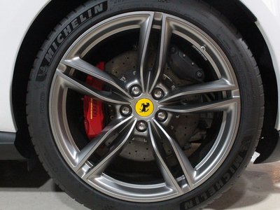 صورة 50 لـ 2024 Ferrari ROMA SPIDER