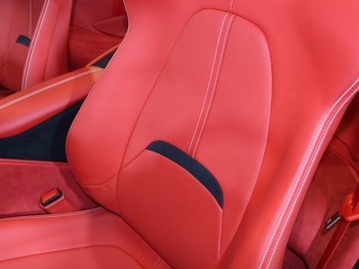 صورة 41 لـ 2024 Ferrari ROMA SPIDER