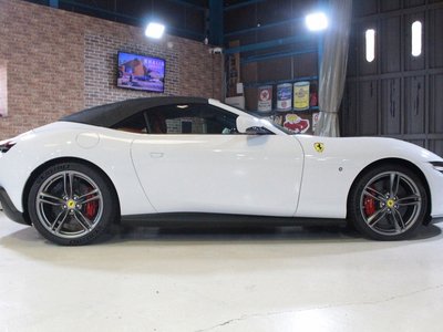 صورة 23 لـ 2024 Ferrari ROMA SPIDER