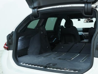 2024 BMW 3 SERIES TOURING photo 8
