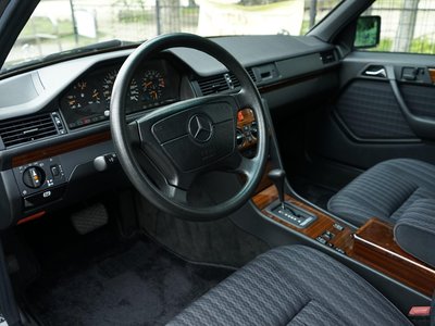 1992 Mercedes-BENZ M-CLASS 照片 2