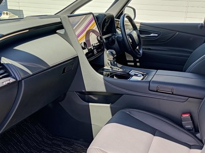 صورة 54 لـ 2025 Toyota ALPHARD