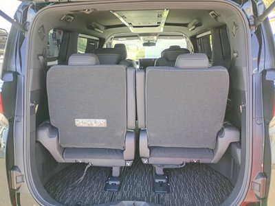 صورة 68 لـ 2025 Toyota ALPHARD
