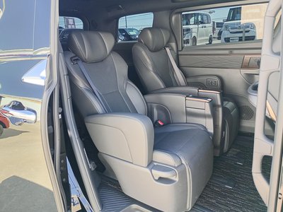 صورة 60 لـ 2025 Toyota ALPHARD