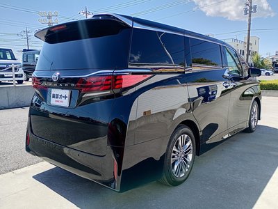 صورة 16 لـ 2025 Toyota ALPHARD