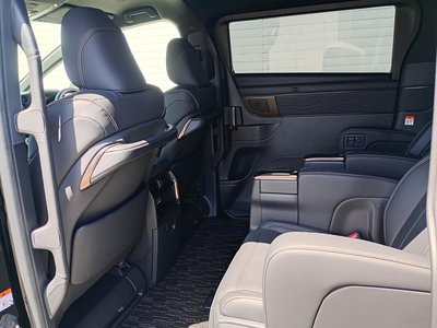 صورة 58 لـ 2025 Toyota ALPHARD