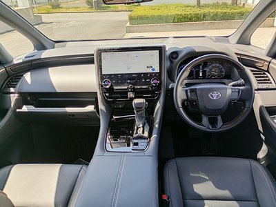 صورة 34 لـ 2025 Toyota ALPHARD