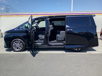 صورة 13 لـ 2025 Toyota ALPHARD