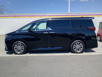 صورة 12 لـ 2025 Toyota ALPHARD