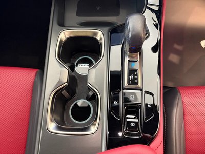 2022 Lexus NX thumbnail 36
