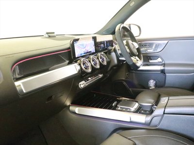 صورة 21 لـ 2021 Mercedes-BENZ GLB AMG