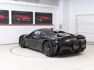 2021 Ferrari SF90 STRADALE — фото 9