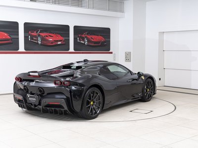 2021 Ferrari SF90 STRADALE — фото 7
