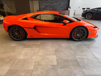 2026 Lamborghini TEMERARIO photo 4
