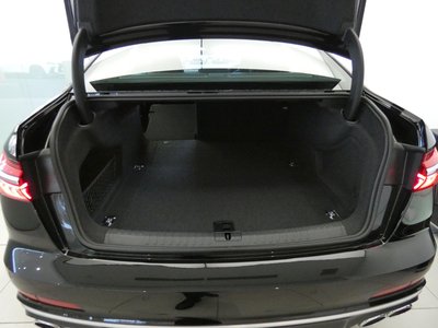 صورة مصغرة 160 لـ 2025 AUDI S6