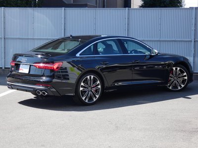 صورة مصغرة 30 لـ 2025 AUDI S6