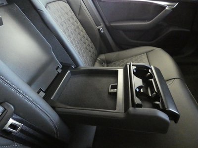 صورة مصغرة 149 لـ 2025 AUDI S6