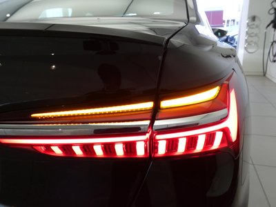 صورة مصغرة 49 لـ 2025 AUDI S6