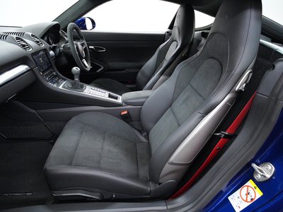 صورة مصغرة 28 لـ 2023 Porsche 718