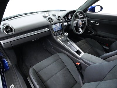 صورة مصغرة 27 لـ 2023 Porsche 718