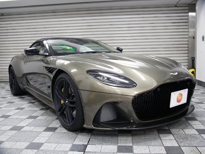 صورة 5 لـ 2022 Aston Martin DBS SUPERLEGGERA VOLANTE