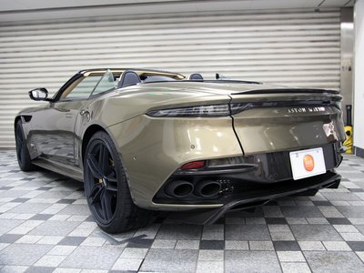 صورة 14 لـ 2022 Aston Martin DBS SUPERLEGGERA VOLANTE