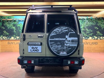 2025 Toyota LAND CRUISER 70 thumbnail 17